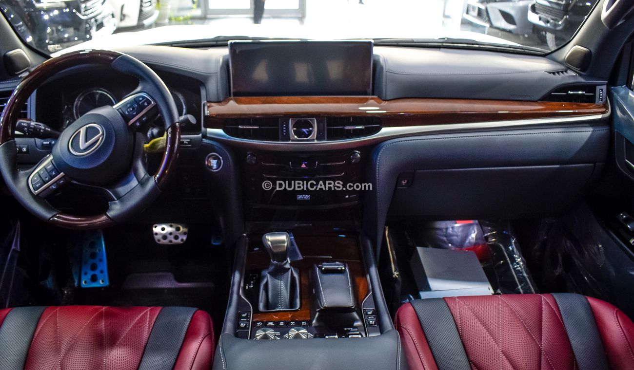 Lexus LX 570 Black Edition S