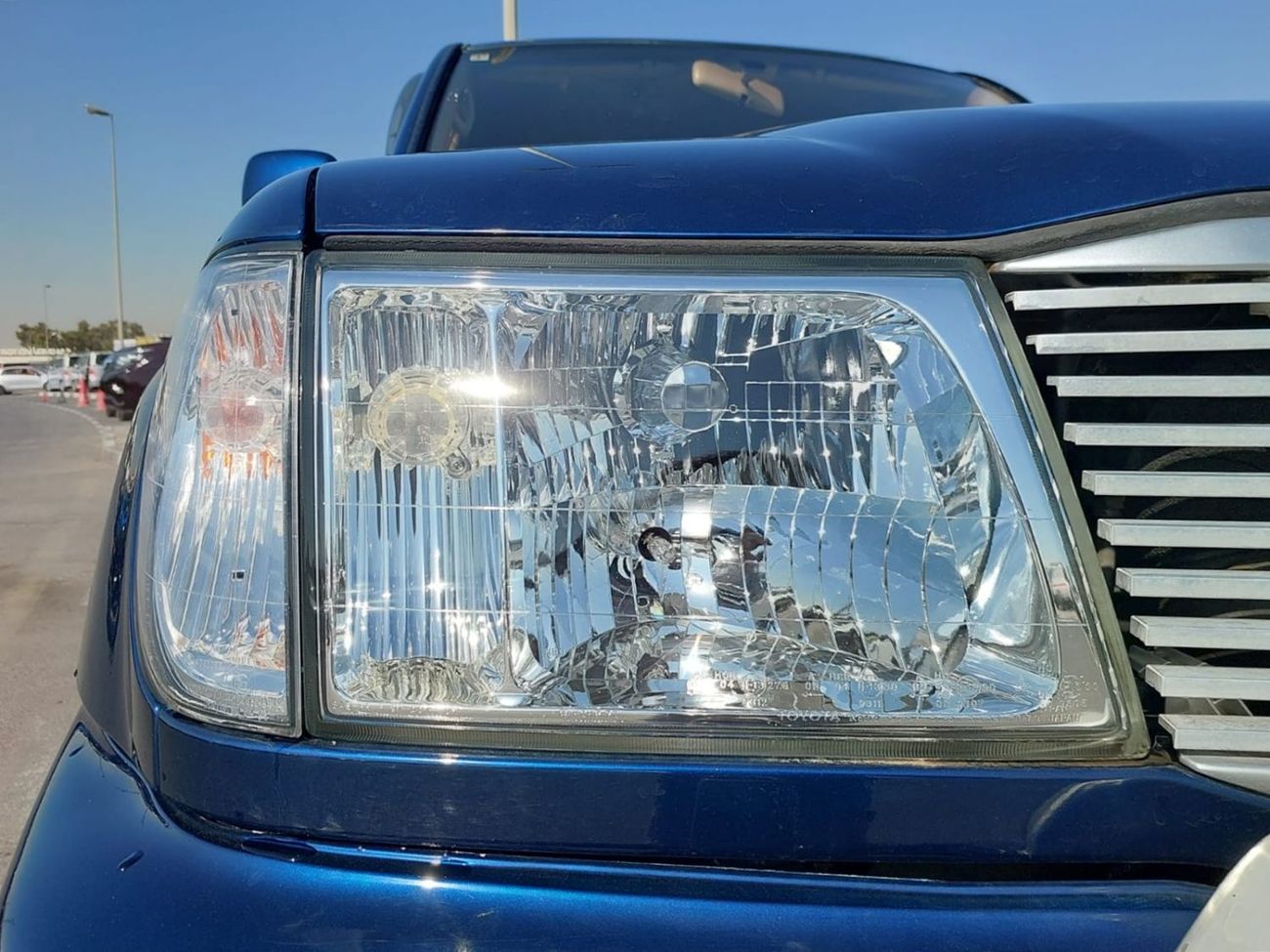 Toyota Land Cruiser TOYOTA LAND CRUISER SUV RHD 1998 MODEL 4.2 L DIESEL AUTOMATIC(PM10431)