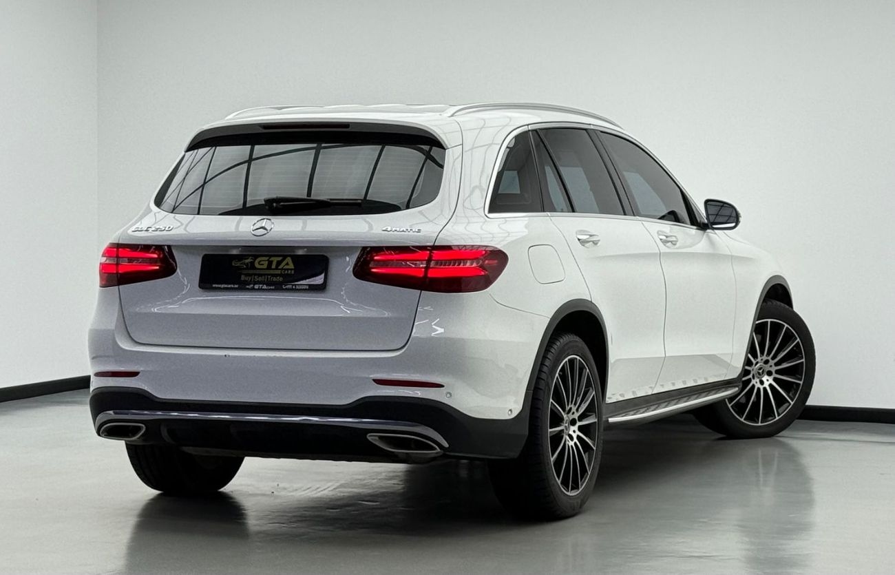 Mercedes-Benz GLC 250 4MATIC 2.0L 2019 Mercedes-Benz GLC 250 4MATIC, 1 Year Warranty, Service History, GCC