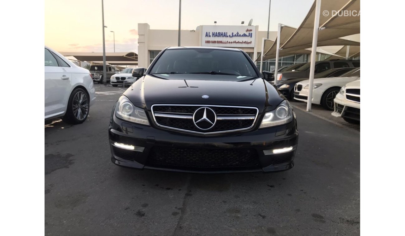 مرسيدس بنز C 250 مرسيدس C250 كت 63موديل 2013 سياره حاله الوكاله من الداخل والخارج فل اوبشن فتحه وجلد نفيجشن مثبت س