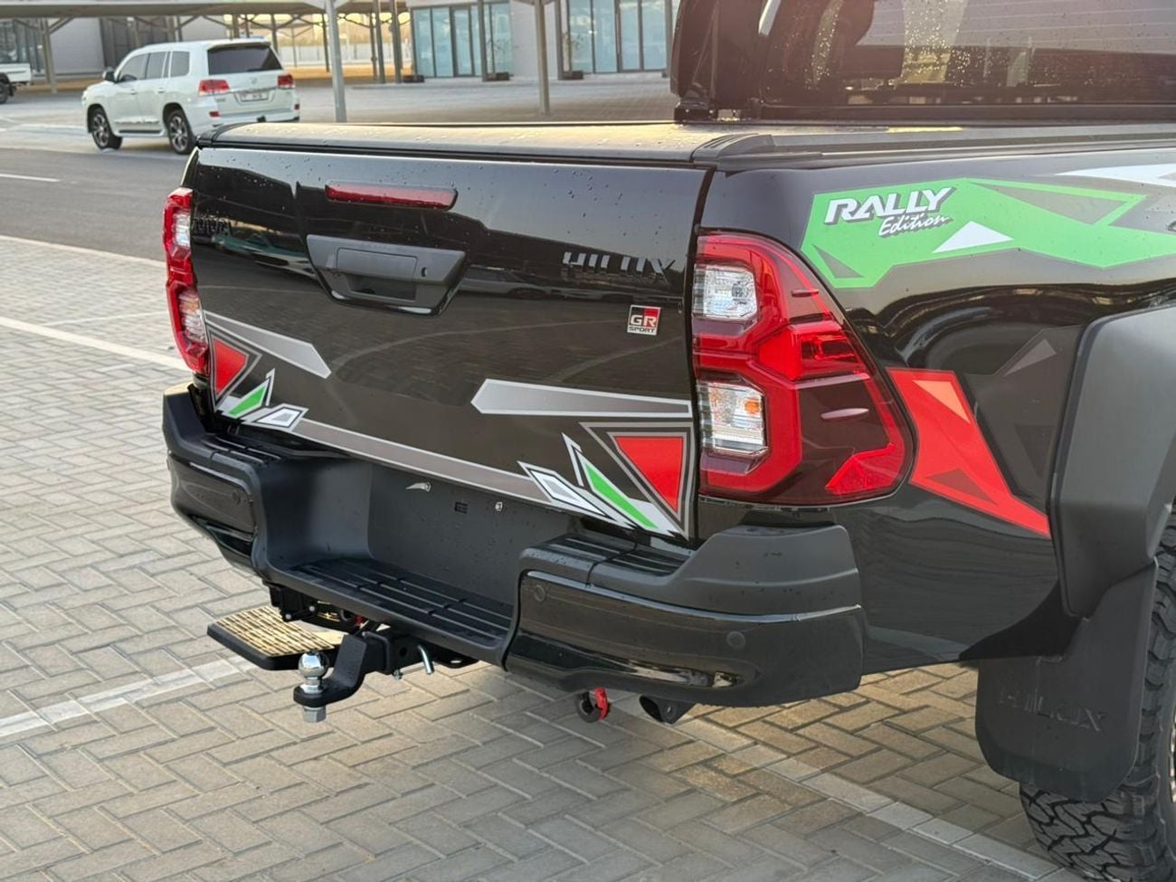 Toyota Hilux ADVENTURE 2.8L A/T