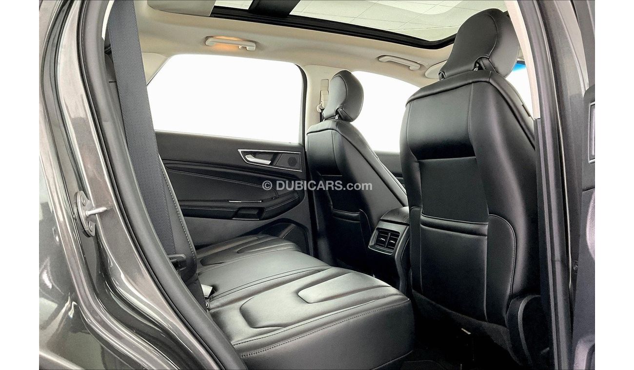 Ford Edge Titanium / Titanium Plus