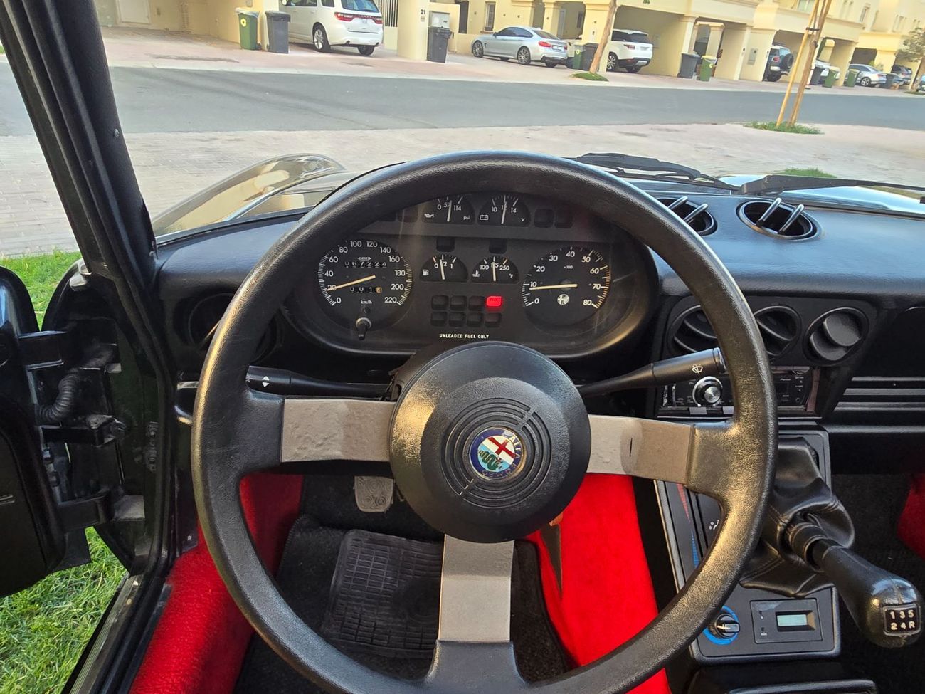 ألفا روميو سبايدر ALFA ROMEO SPIDER VELOCE INJECTION CONVORTEBLE