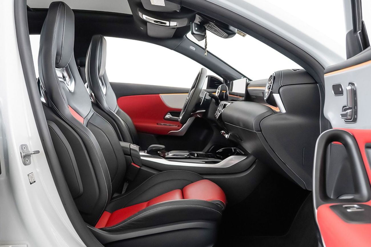 Mercedes-Benz AMG 4MATIC Hatchback, миниатюра 9