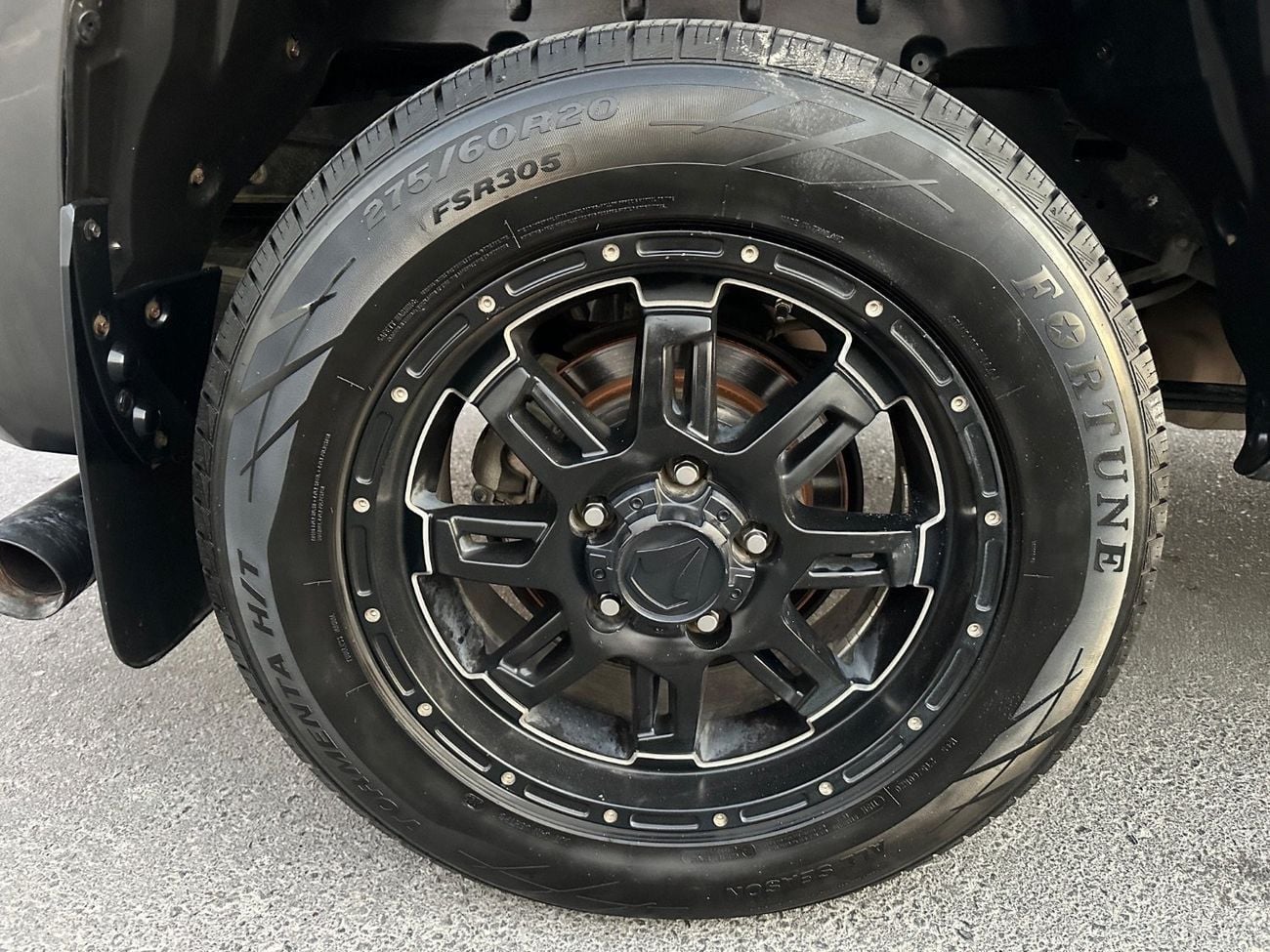 Toyota Tundra STD (NON GCC) Std 5.7L