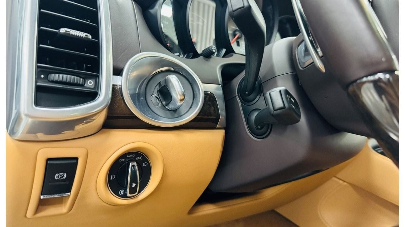 Porsche Cayenne GCC .. S .. V6 .. FSH .. Perfect Condition .. Top Range