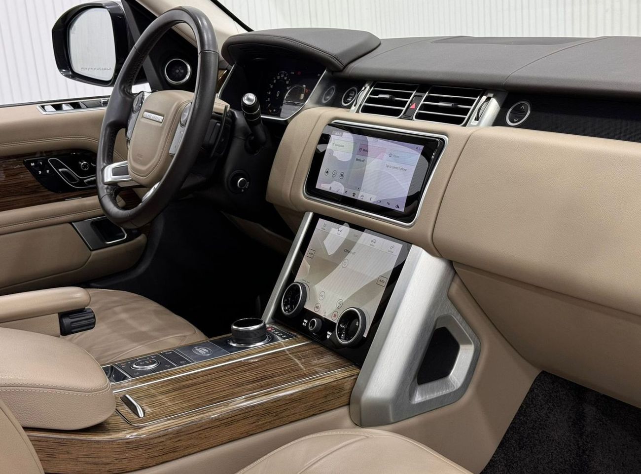 لاند روفر رينج روفر 2019 Range Rover Vogue HSE V6, Warranty, Full Range Rover Service History, Full Options, GCC