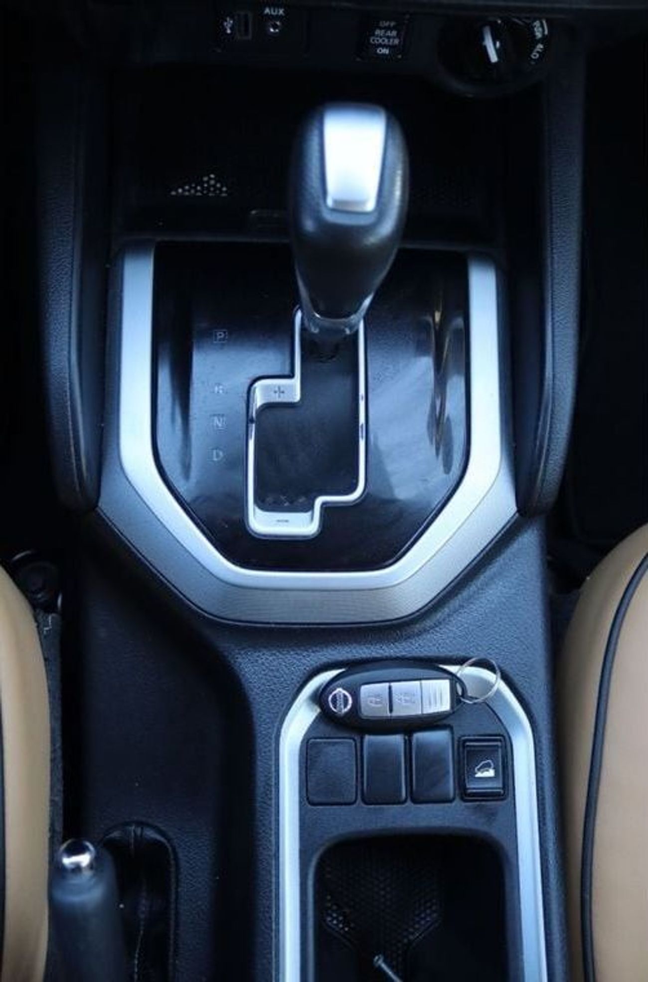 نيسان إكستيرا SE 2.5L 4WD