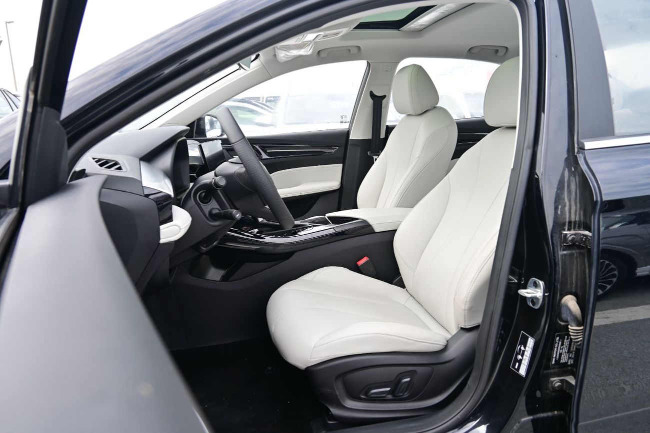 أم جي 5 MG5 1.5L, Petrol, FWD Model 2025 Color Black