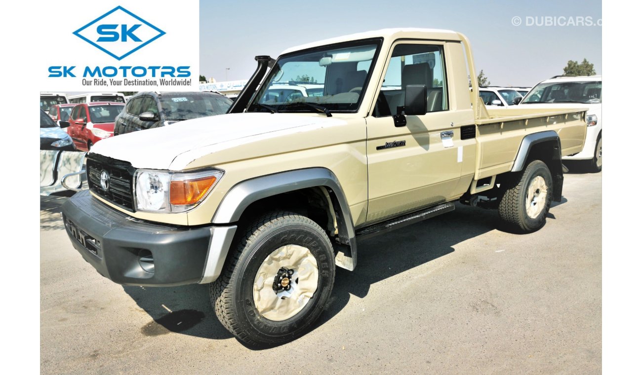 Toyota Land Cruiser Pick Up 4.2D, Alloy Rims, Power Windows, Over Fender, Hub Lock, Vinyl seat, LOT-TLC19