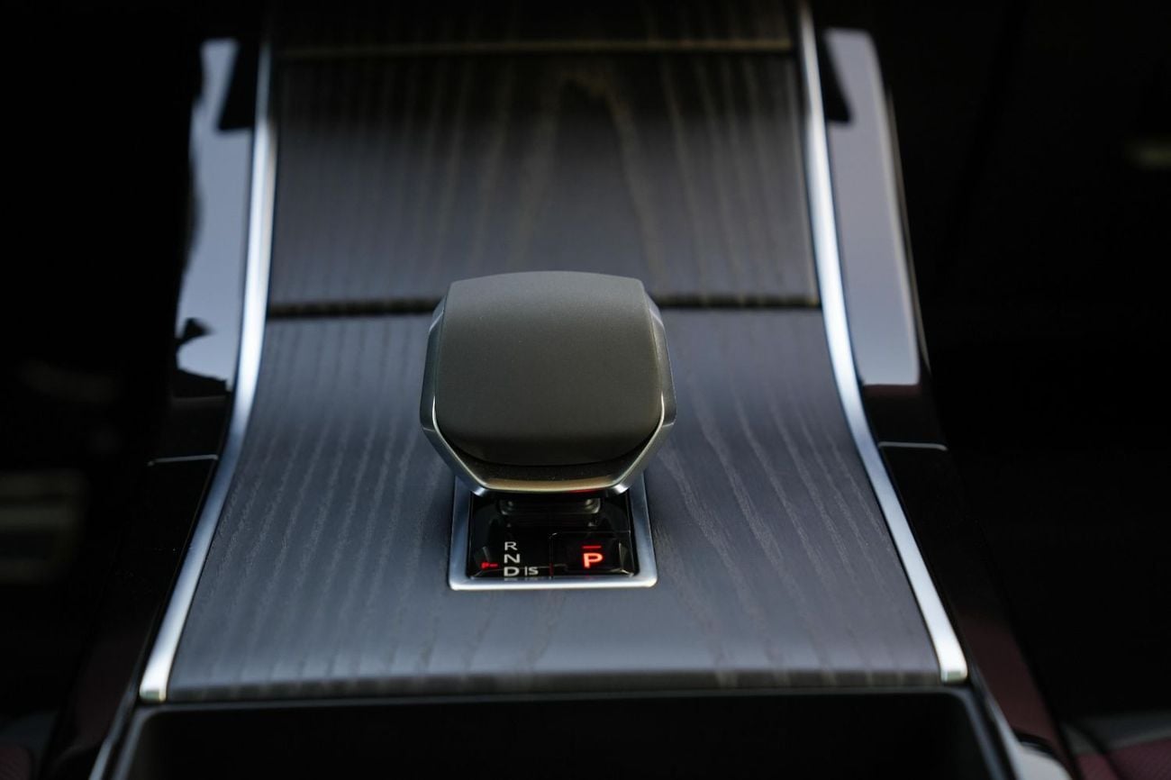 Land Rover Range Rover Evoque DYNAMIC SE P250 SE P250 DYNAMIC 2025!! FIVE YEARS WARRANTY!! THREE YEARS SERVICE CONTRACT