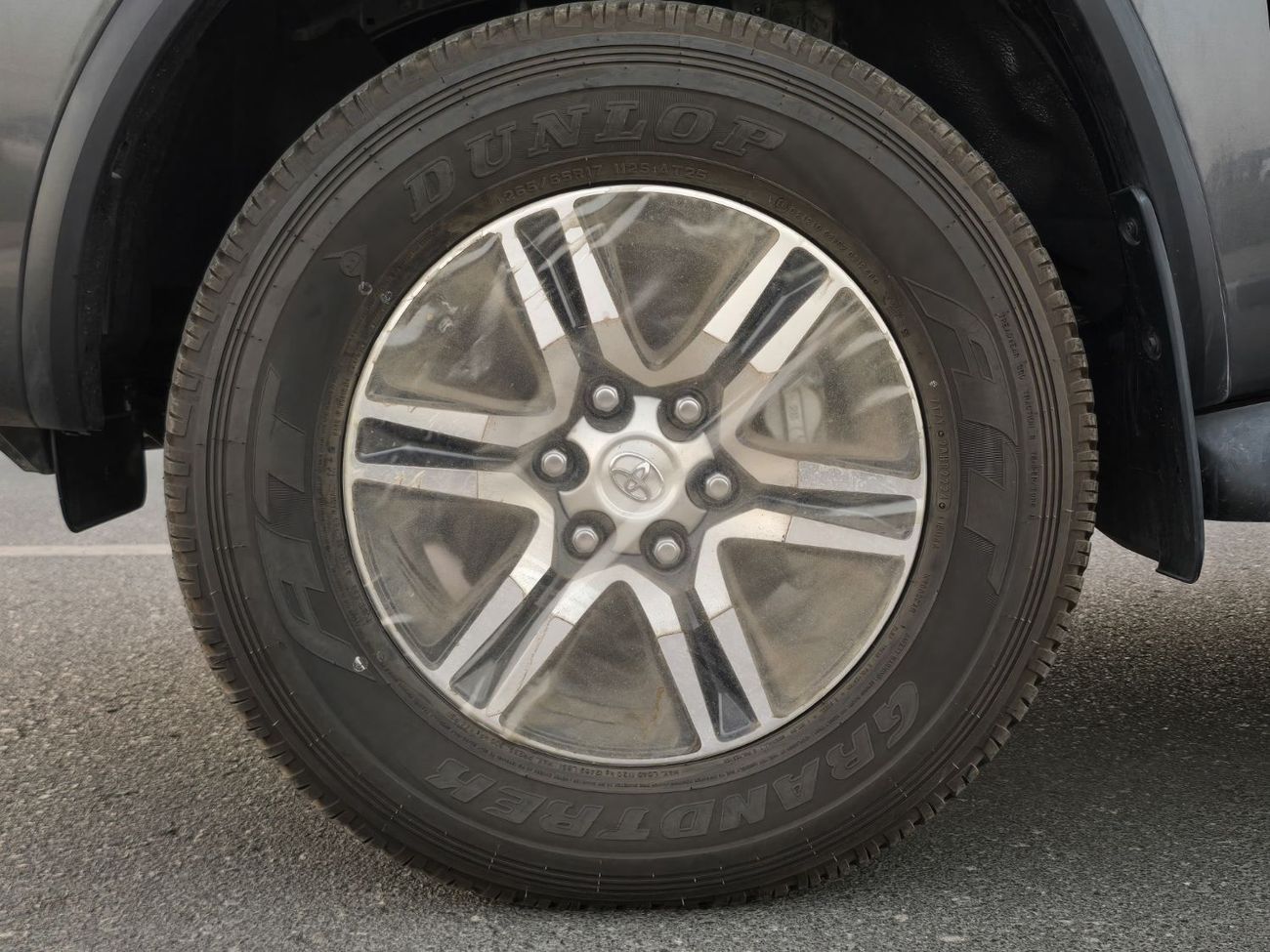 Toyota Fortuner 2.7L AT 2024 Model Gray Color