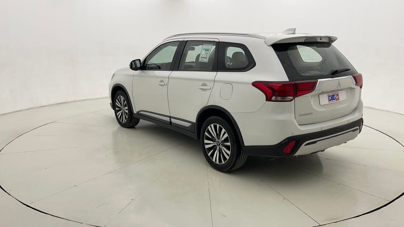 ميتسوبيشي آوتلاندر GLX MID LINE 2.4 | بدون دفعة مقدمة | اختبار القيادة في المنزل