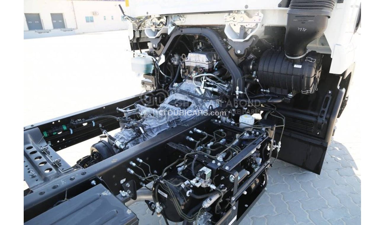 إيسوزو FRR ISUZU FRR – 7 Ton Payload 4×2 Single Cabin Chassis with AC MY23