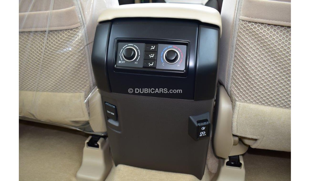 تويوتا برادو TXL V6 4.0L Petrol 7-seater 4wd Automatic