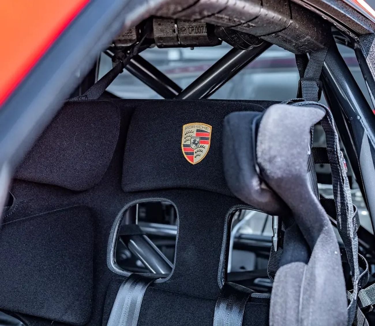 بورش 911 GT2 RS 935 MOBY DlСК 1 OF 3 in Salzburg Red Spare Package
