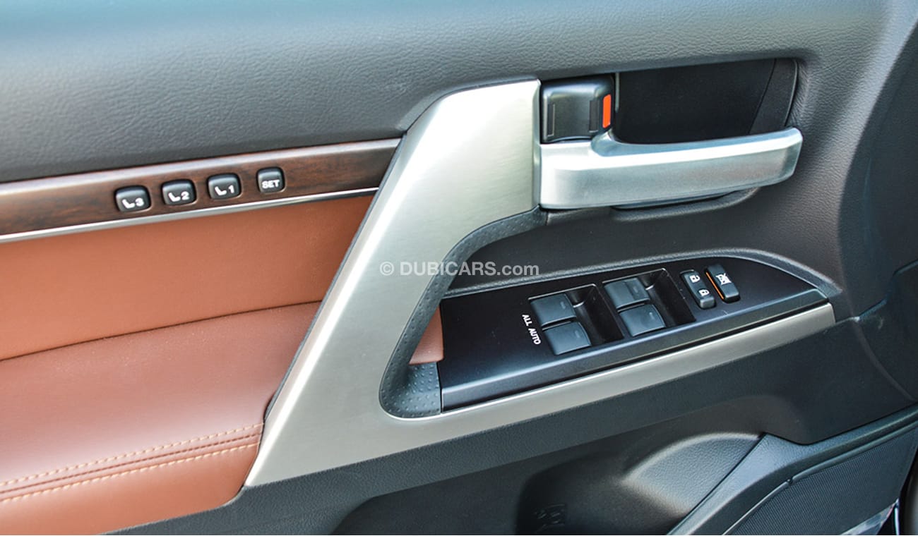 تويوتا لاند كروزر VX.S 5.7 V8 FULL OPTION  FOR EXPORT
