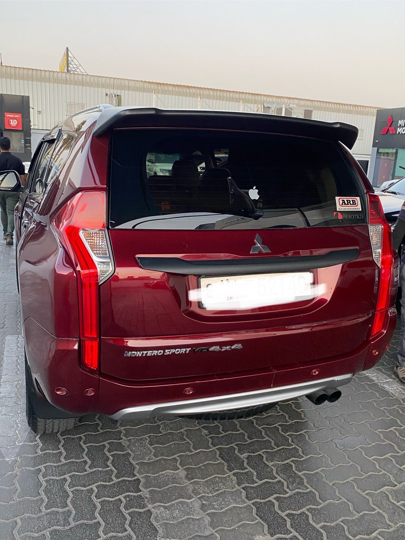 Mitsubishi Montero Sport GLX Premium 4WD Full option