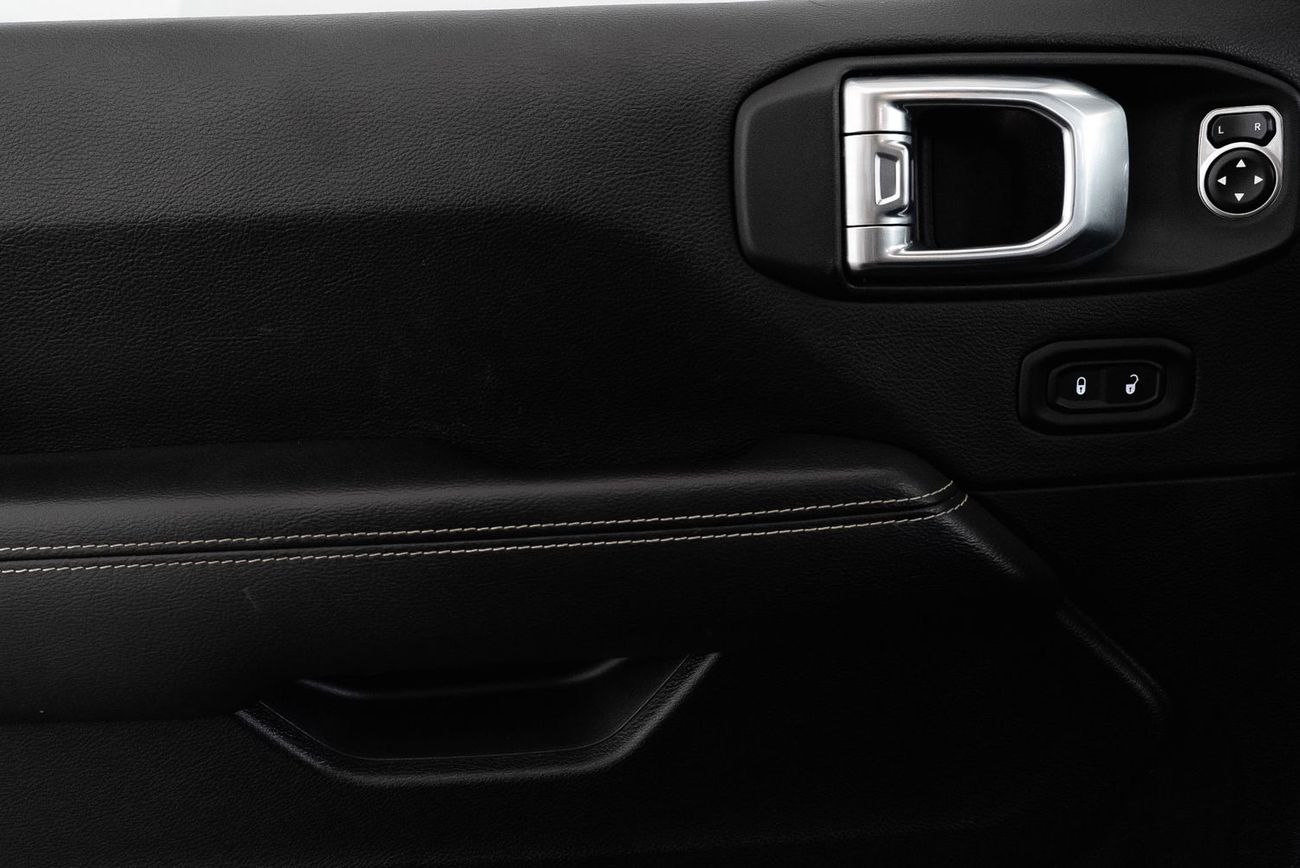 جيب رانجلر Unlimited Sahara 3.6L