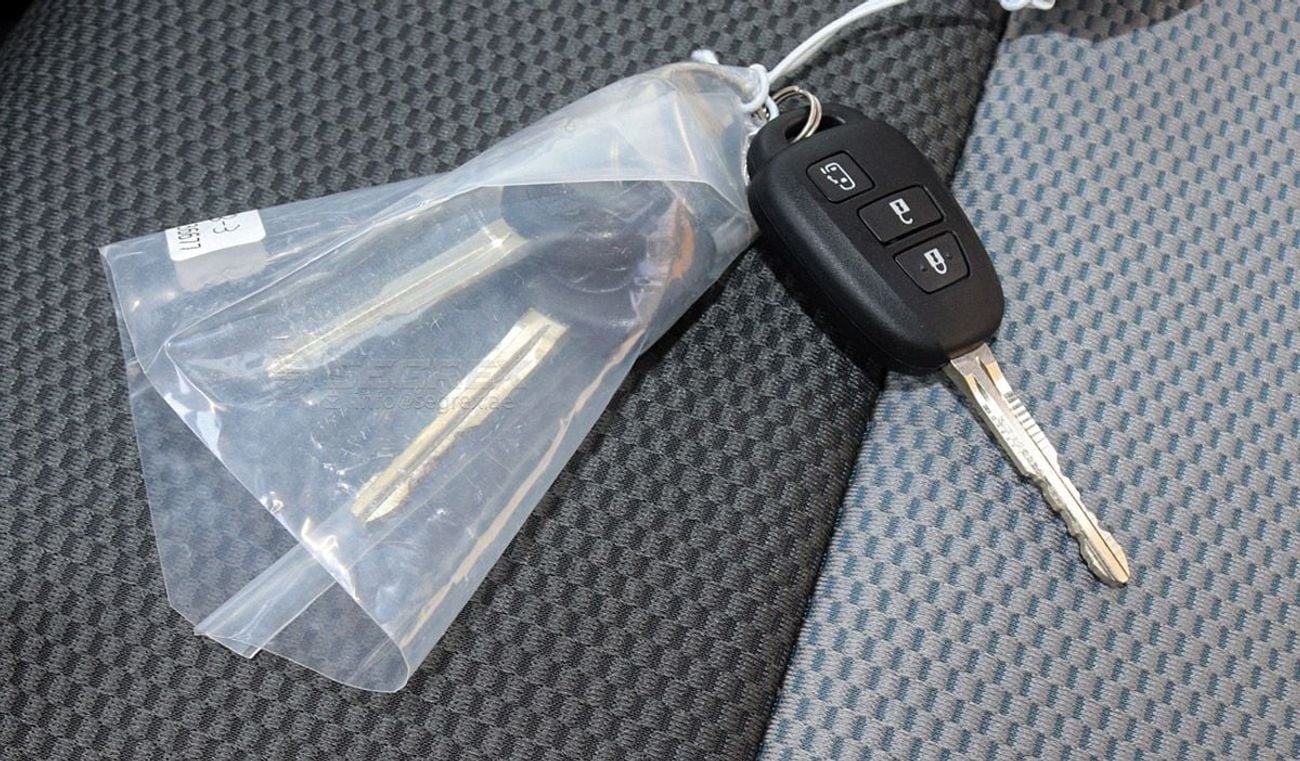 تويوتا هاياس 2026 Model Toyota Hiace Commuter 13-Seater, 3.5L Petrol 6A/T