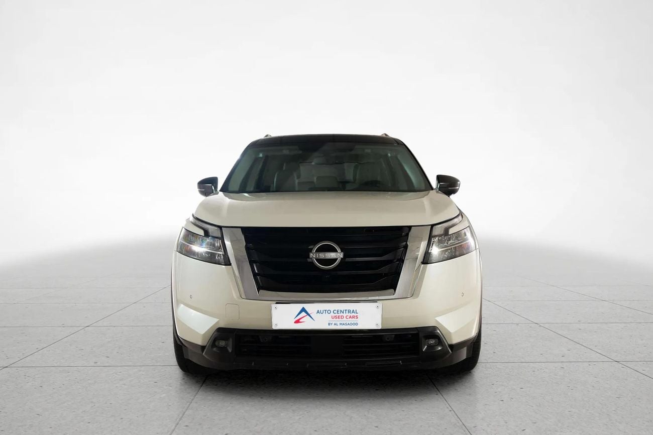 Nissan Pathfinder SV 3.5
