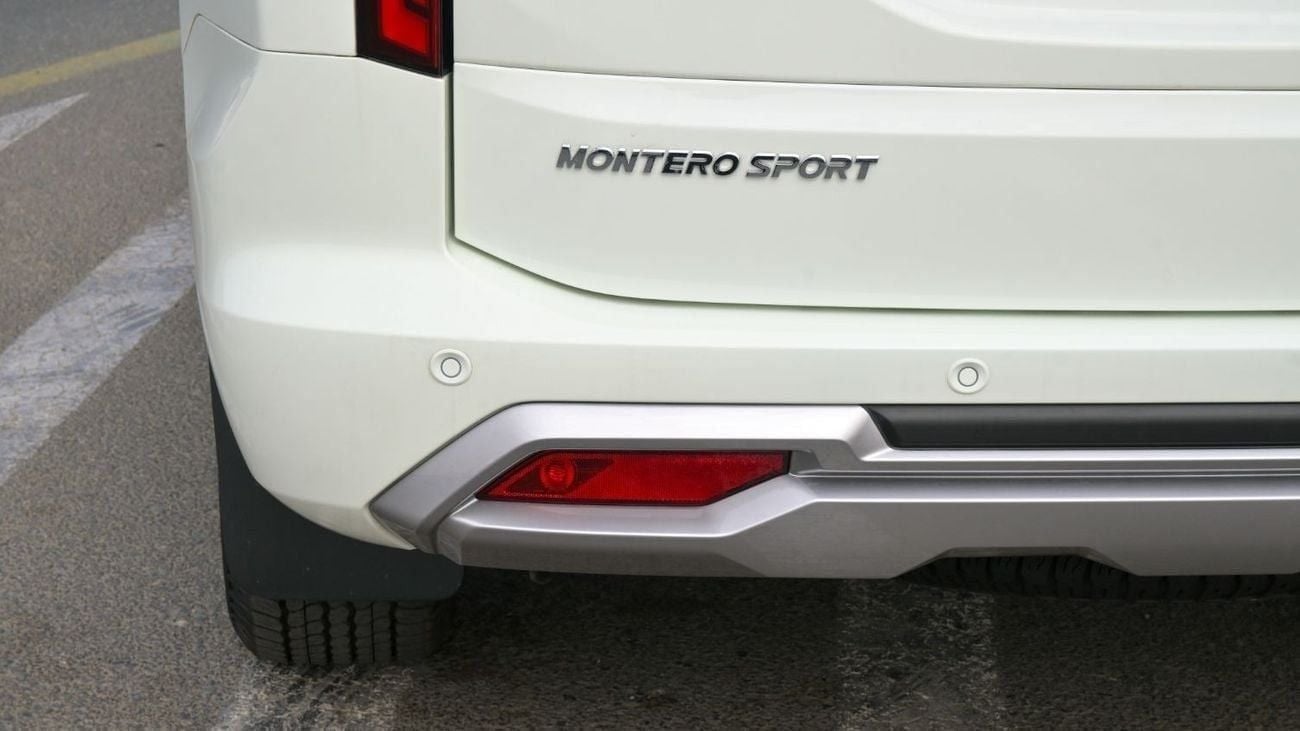 Mitsubishi Montero Sport Brand New Montero Sport HighLine 2025 Export 3.0L 4WD Petrol A/T|White/Black|MONTEROSPORT-GLS-HL-25|