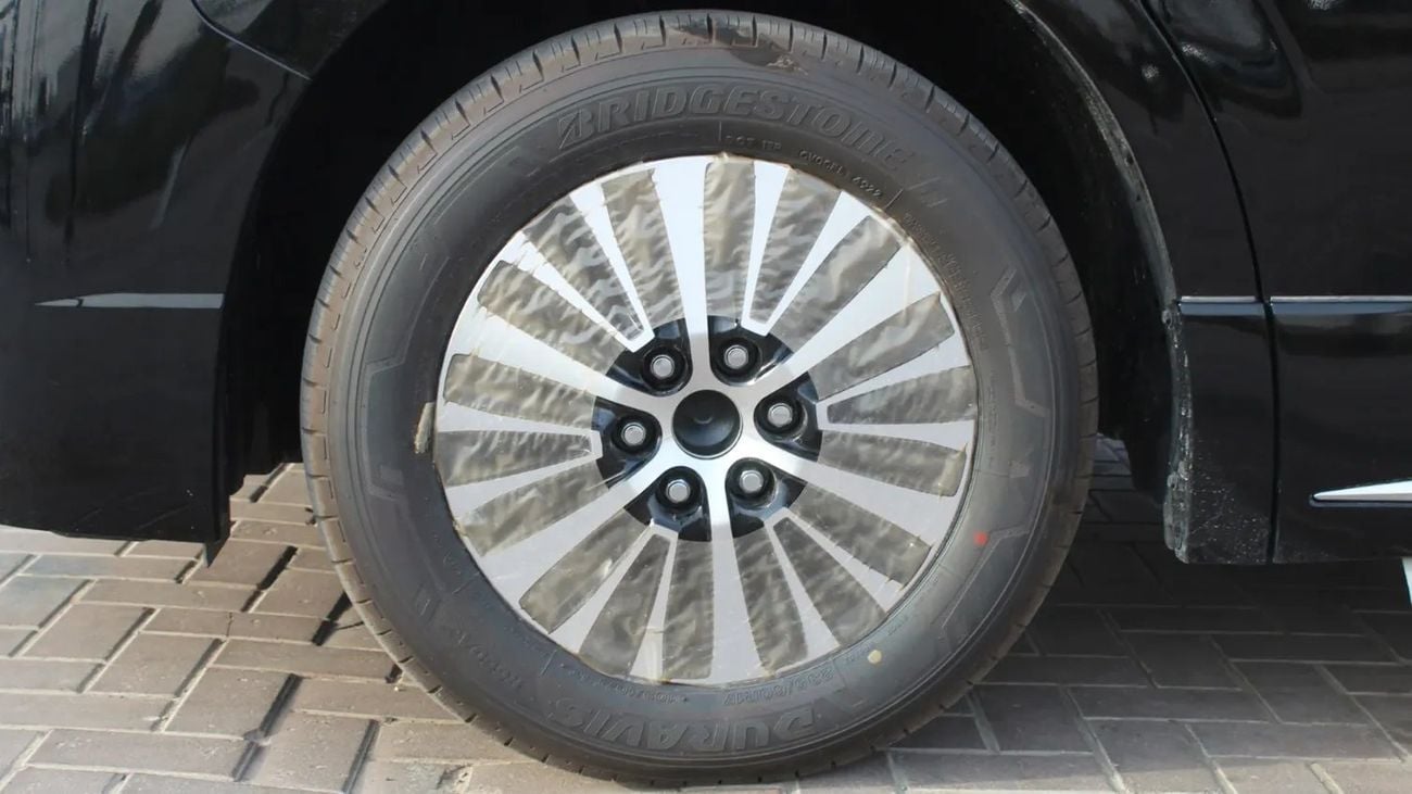 Toyota Granvia 2.8L WAGON GRANVIA 6 SEATS AT