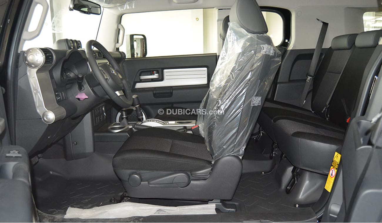 Toyota FJ Cruiser 4.0 V6 WITH JBL SOUND SYSTEM