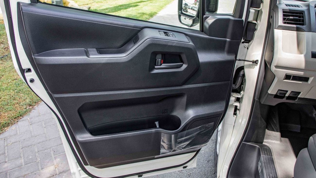 تويوتا هاياس HIGH ROOF |13S P | 3.5L | MT | GL RB | BUS | 3 Years Warranty | For Local Registration +10%