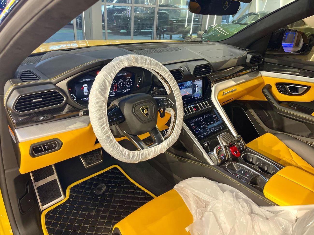 Lamborghini Urus 2022 LAMBOGHINI URUS GREAT COND KOREAN SPEC STD 4.0T V8 EXPORT