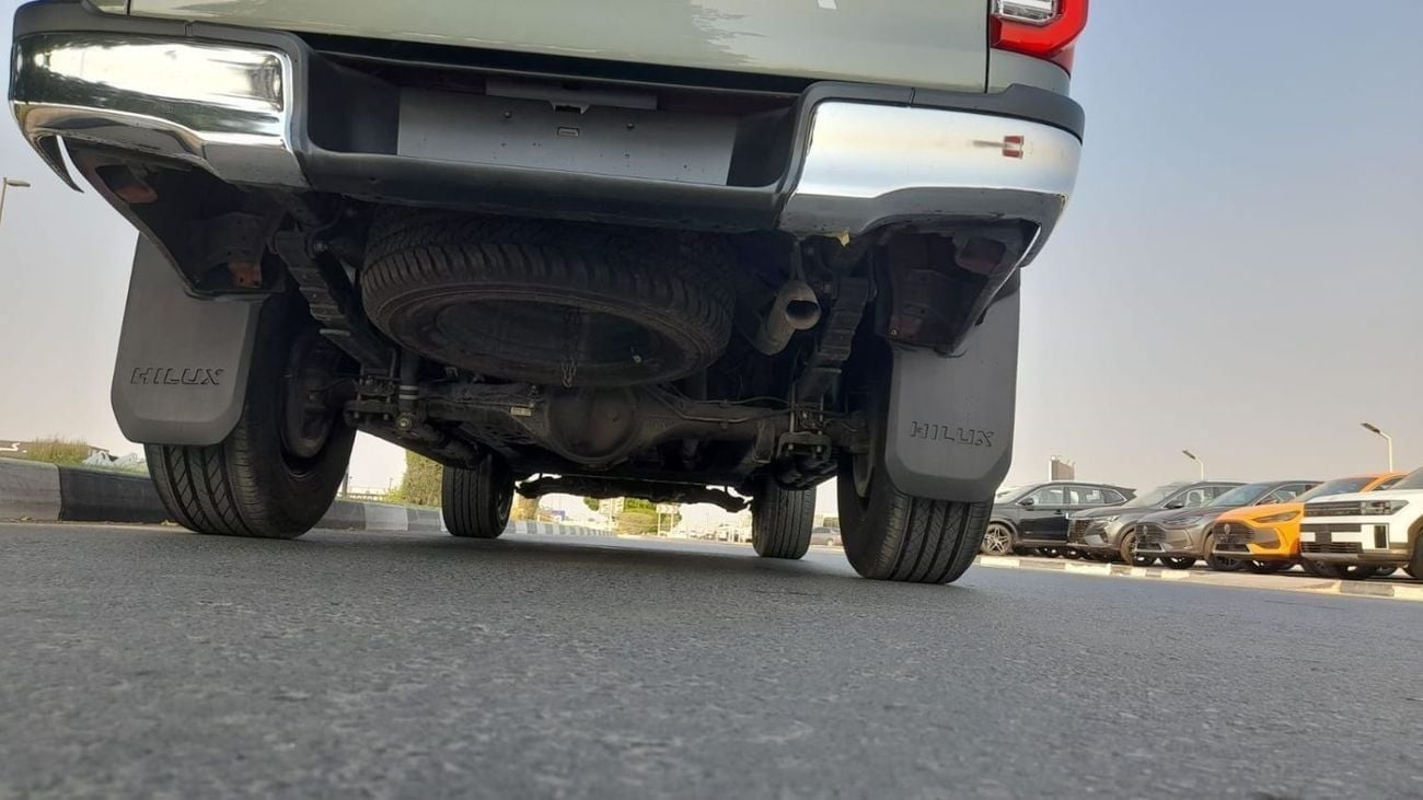 تويوتا هيلوكس Right-Hand drive 2.8 diesel Auto Full options