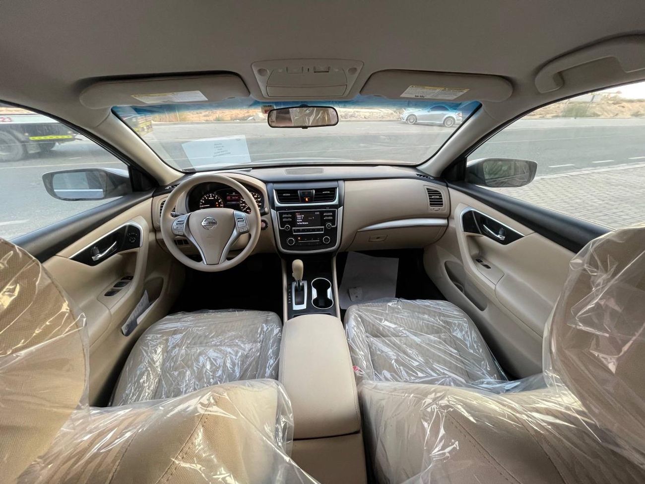 Nissan Altima S 2.5L V4 2.5L / KEYLESS ENTRY / CRUISE CONTROL / IN PERFECT CONDITION / SCREEN