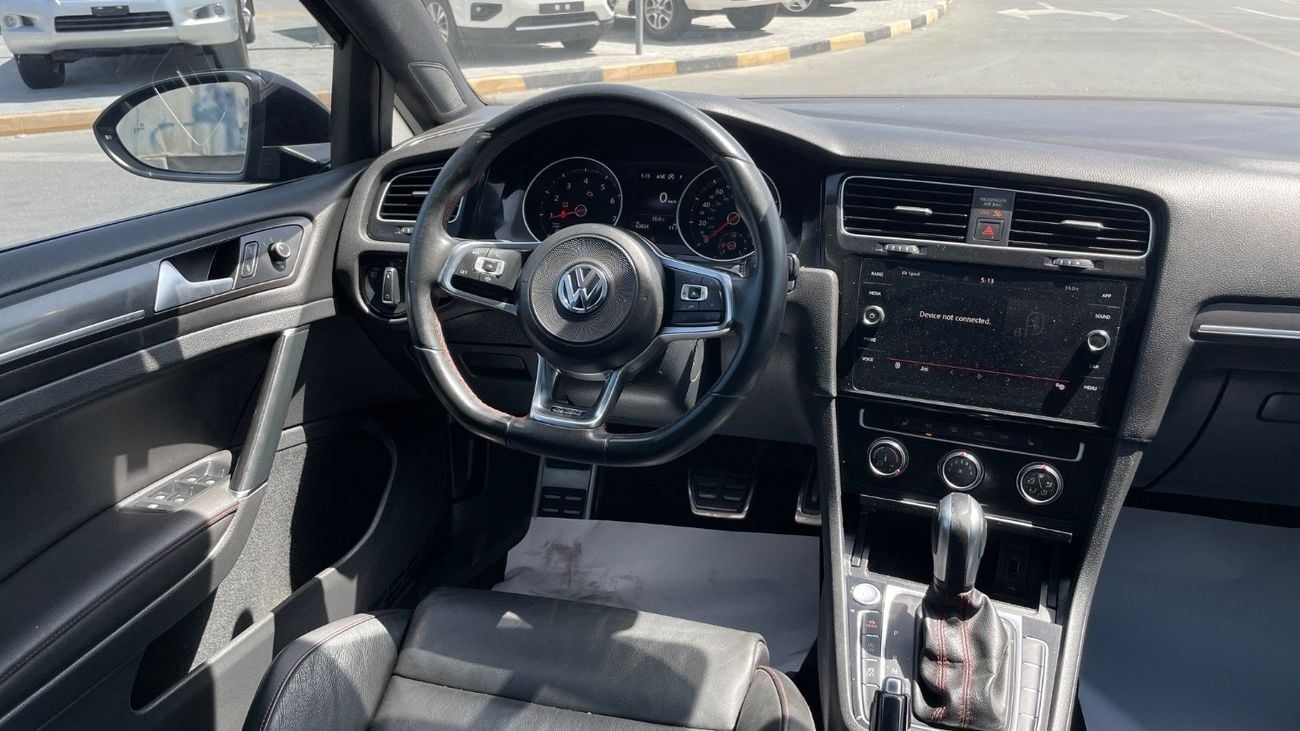 Volkswagen Golf GTI Sport 2.0T FuLL Option