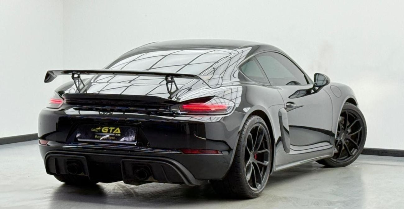 بورش كايمان 718 GT4 4.0L (414 HP) A/T 2023 Porsche 718 GT4 ,AL Nabooda Warranty ,Excellent Condition ,Korean
