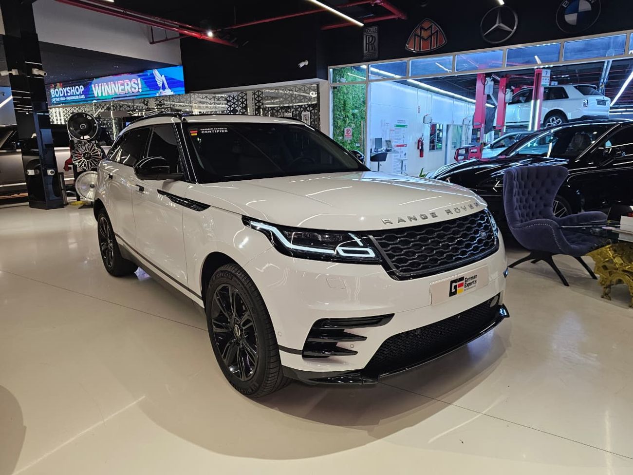 لاند روفر رينج روفر فيلار P250 R-Dynamic S 2.0L