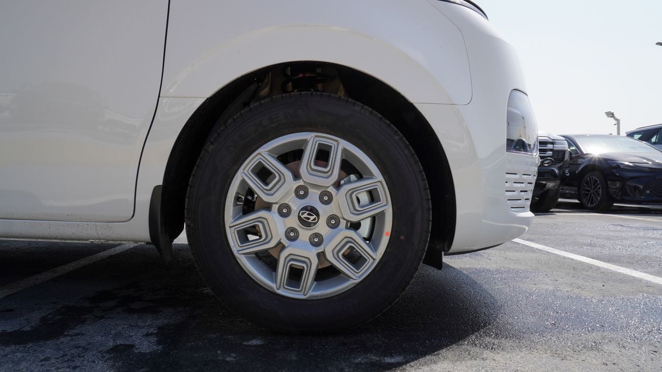 Hyundai Staria 3.5 L V6