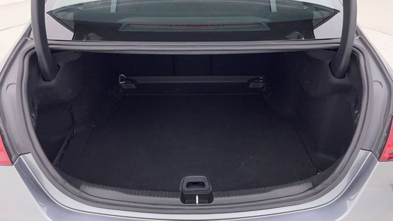 Mercedes-Benz C 200 2L 2024 | 0 DP | 2415/Month | 30 Day Return | Service History