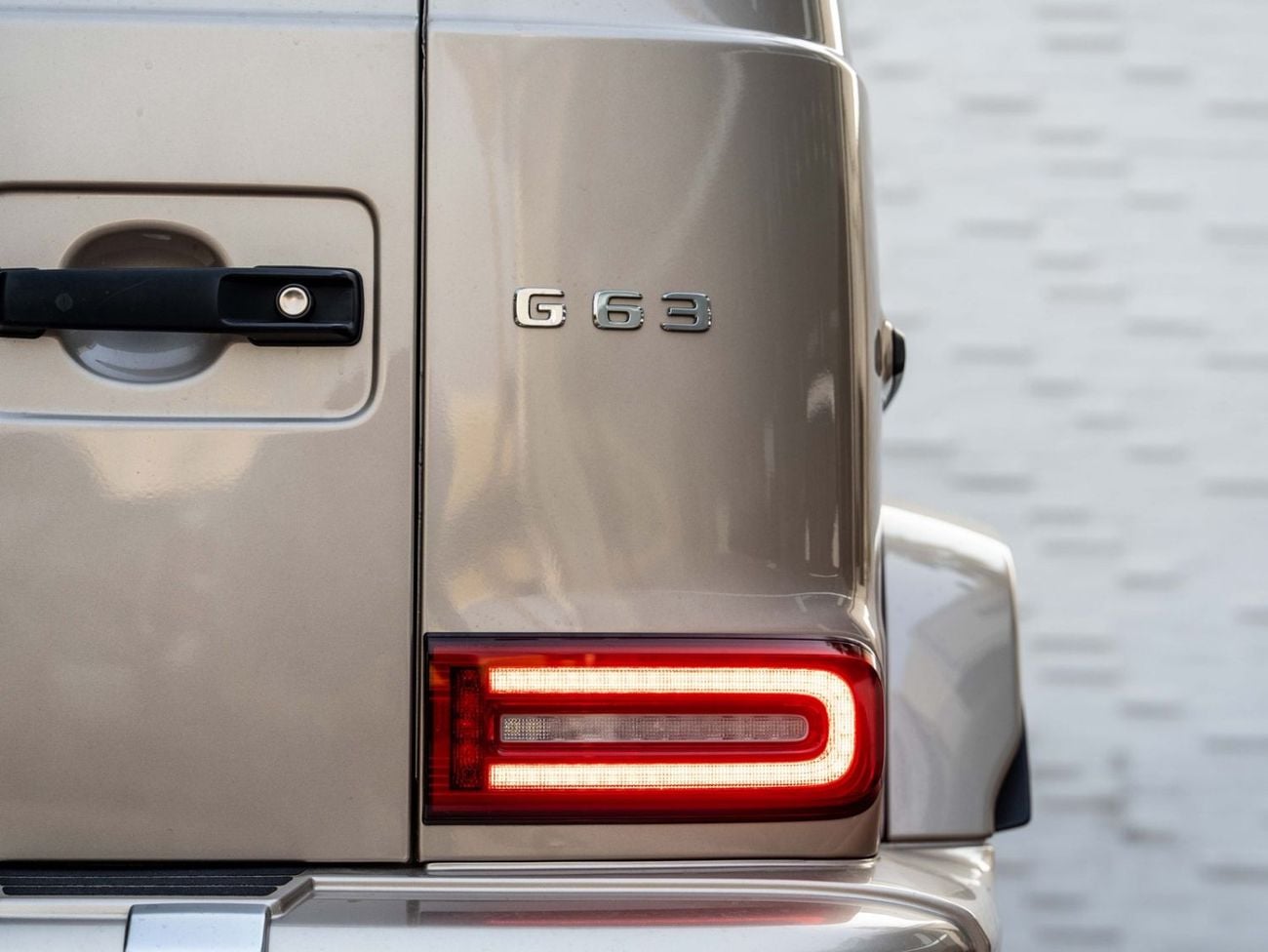 مرسيدس بنز G 63 AMG STD