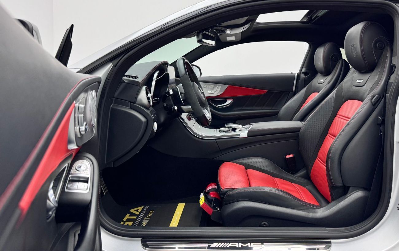 مرسيدس بنز C 63 AMG Std 4.0L Coupe 2018 Mercedes-Benz C63s AMG, Full Service History, Warranty, Excellent Condition, Low