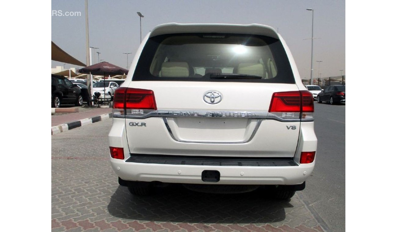 Toyota Land Cruiser 4.5L Diesel GXR8 Exclusive Auto (Export Outside GCC Countries)