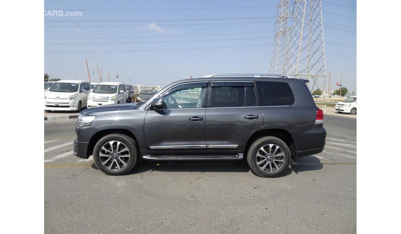 تويوتا لاند كروزر Toyota Sahara landcruiser model 2018 diesel engine grey colour