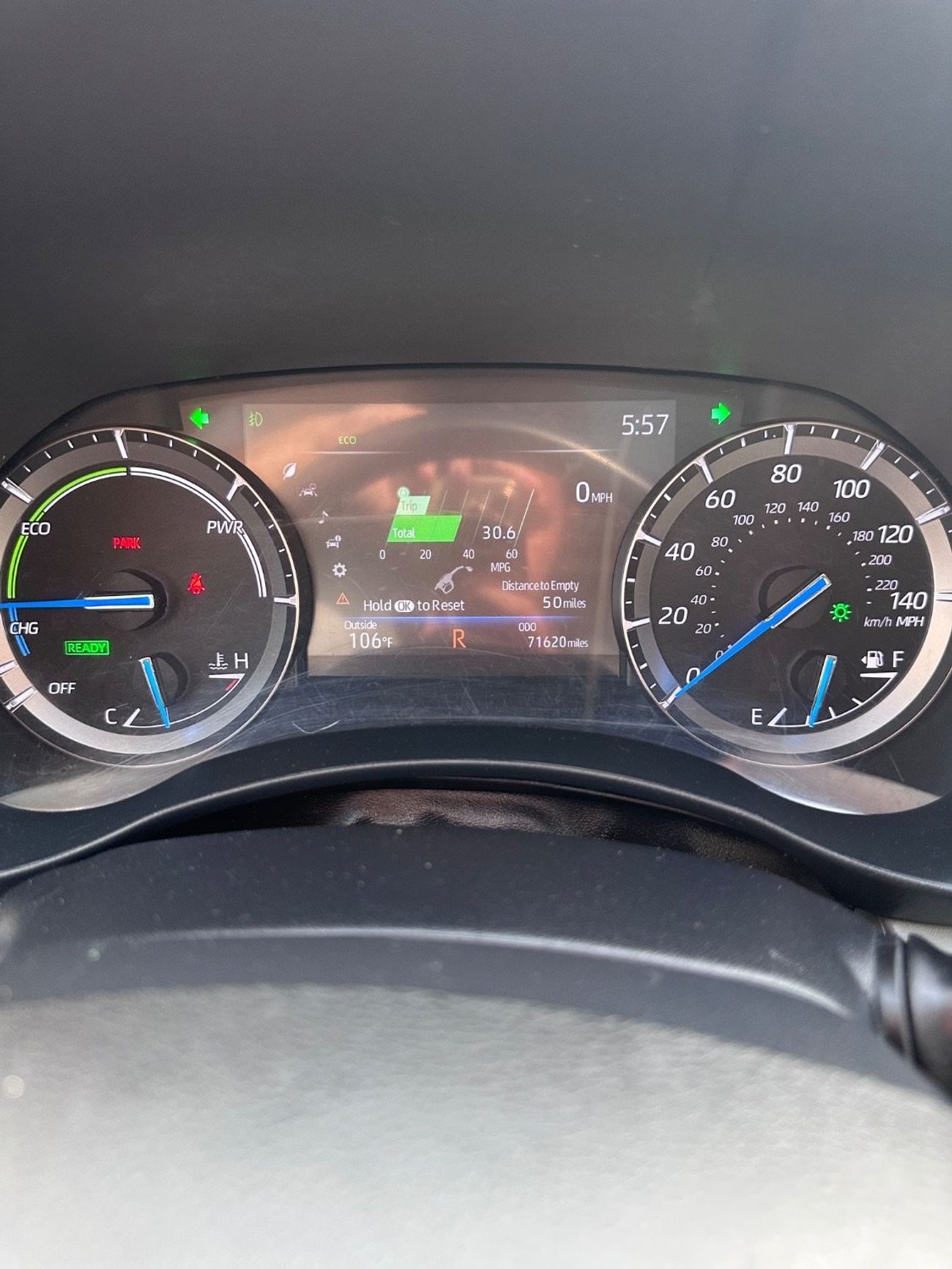 تويوتا هايلاندر Highlander xle Hybrid 4x4 Full option