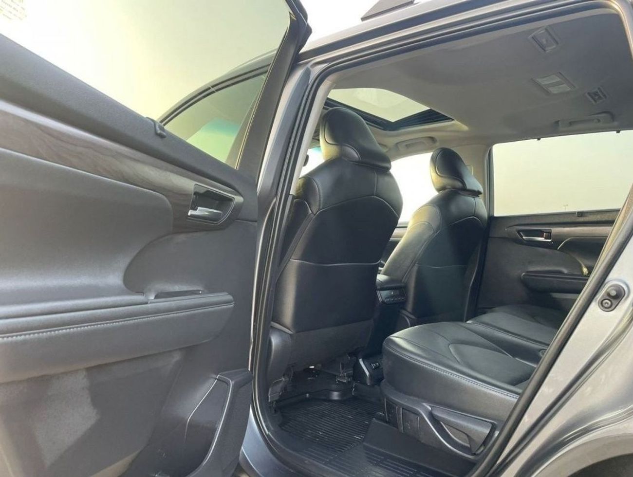 تويوتا هايلاندر 2021 Toyota Highlander Limited Edition 3.5L With multiple Driving Mode - Front & Back With Radar / E