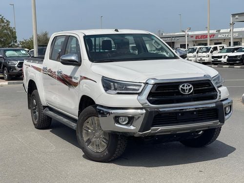 تويوتا هيلوكس GLXS SR5 2.7L 4X4