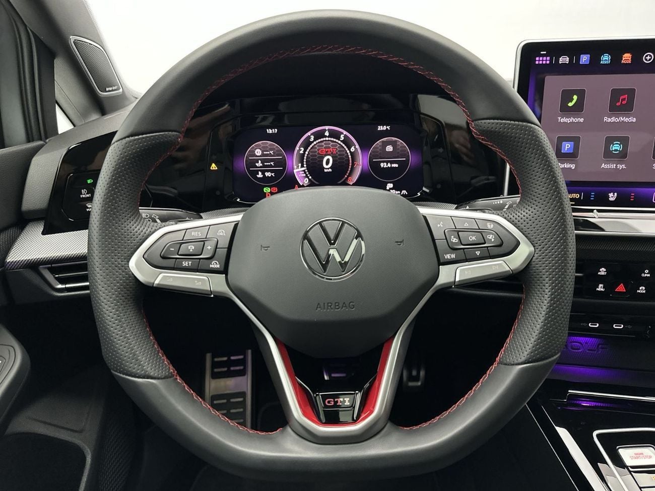 Volkswagen Golf GTI SEL 2.0T Golf GTI Leather Seats (Ref#18392) / 22,100 AED SAVINGS from New Car