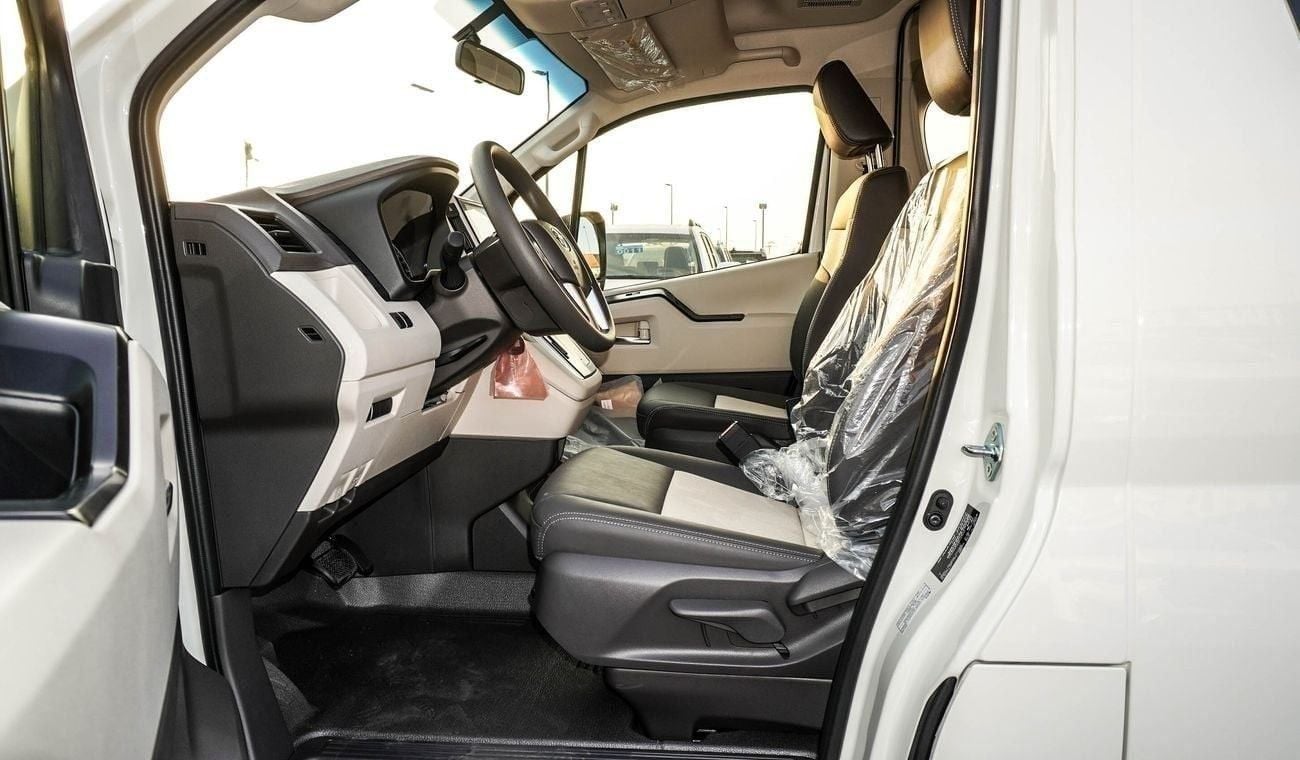Toyota Hiace HIACE HIGHROOF PETROL AUTO 3.5L, GL - 2025