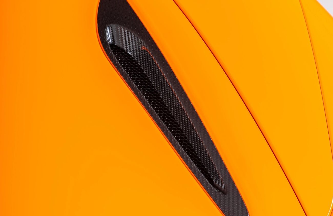 مكلارين 765LT 4.0L V8 Twin-Turbocharged Engine