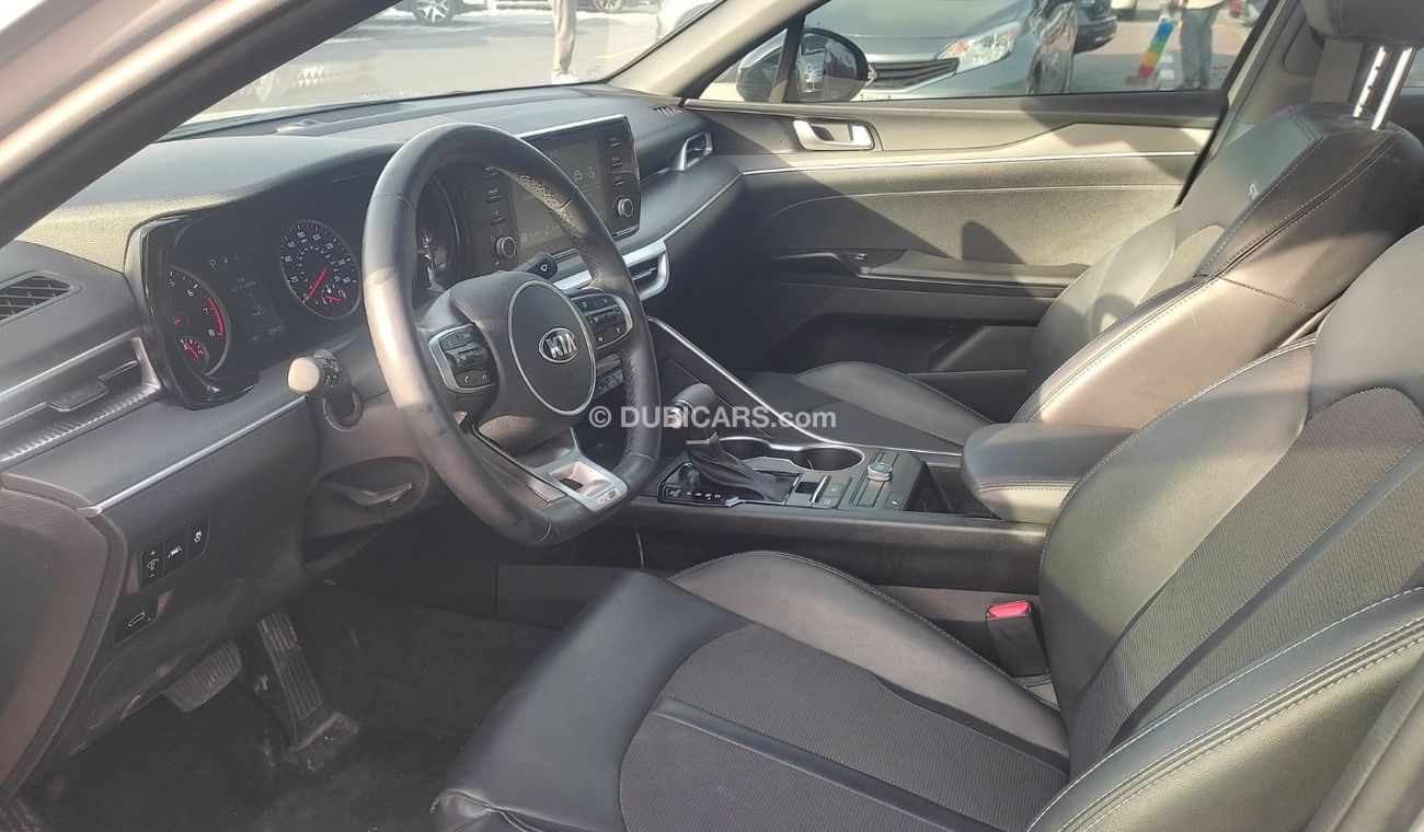 Kia K5 full option GT-Line