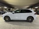 Porsche Cayenne Turbo S 4.8L (570 HP) 2016 | FULL SERVICE HISTORY | CARBON CERAMIC BRAKES (PCCB) | FULL SPEC!