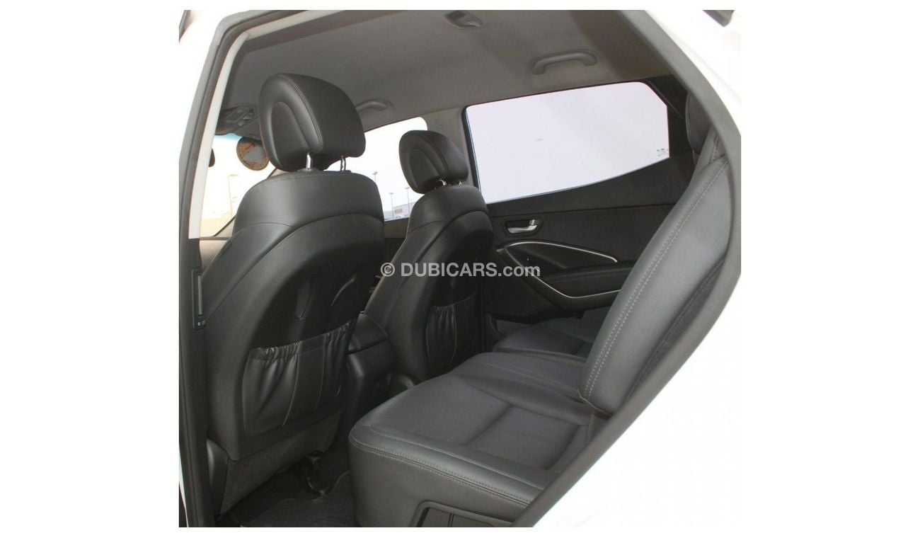 هيونداي سانتا في هيونداى سنتافي 2017 ابيض وارد كوريا بحالة ممتازة بدون حوادث